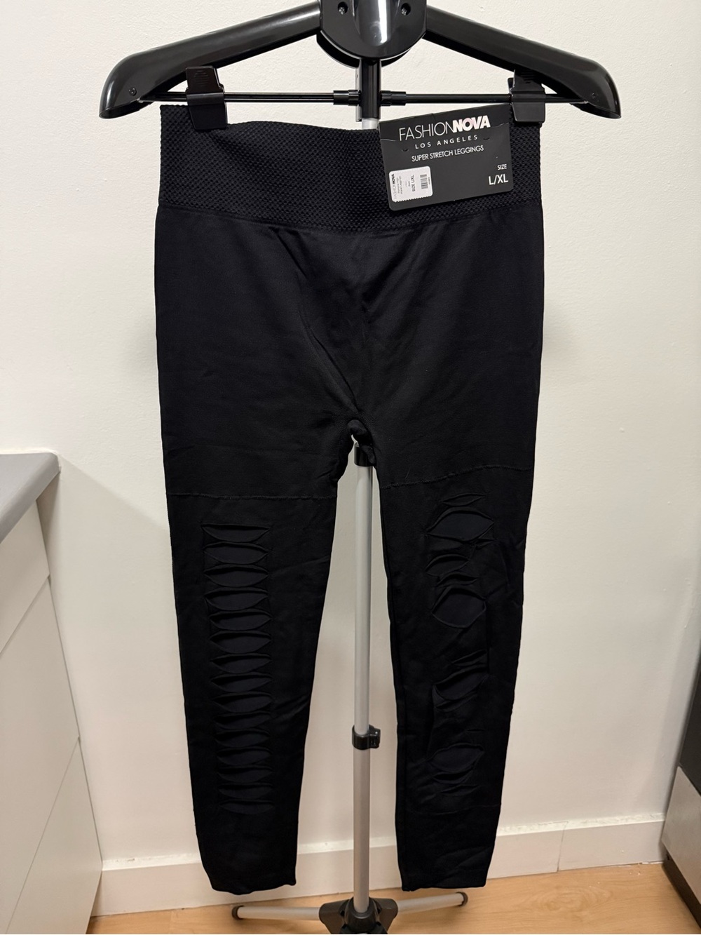 Fashion Nova Black High Waist Ripped Leggings Size L/XL